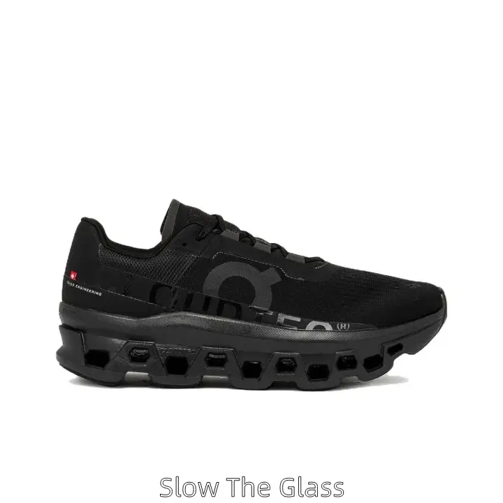 Solid Black Durable Lightweight Sports Shoes With Tear-resistant Reinforced Upper, Fit for Short Hiking, Work Commutes and Understated Premium Outfit Matching