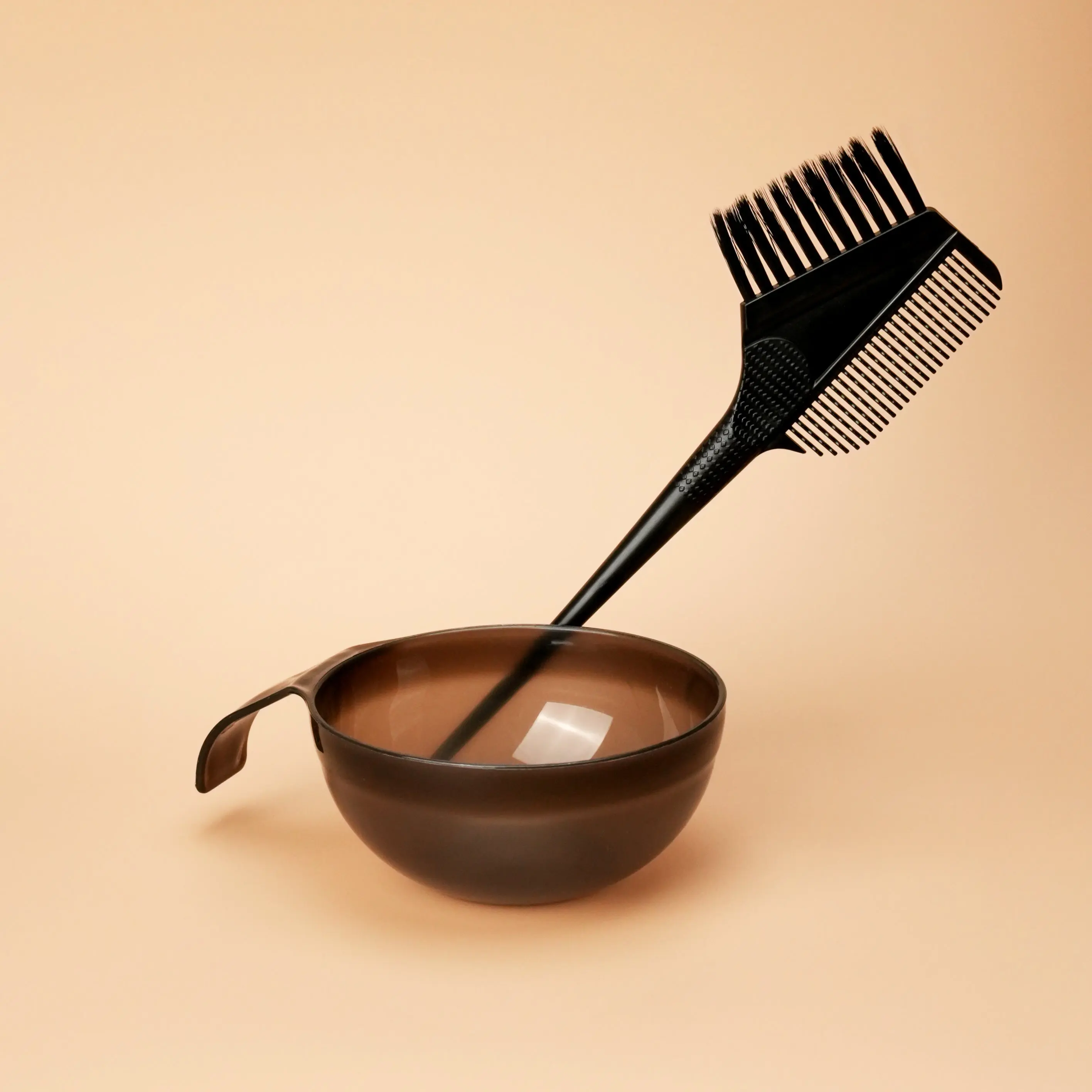 Hair Dye Kit for Beginners - Comprehensive Set with Dye Bowl and Brush for Easy Application and Salon-Quality Results