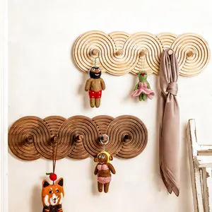 Wooden Spiral Wall Hook Rack, 5-Hook Decorative Coat Hanger, Modern Nordic Style, Self-Assembly, Wall Mounted Organizer for Coats, Bags, Keys, Wall Mountable