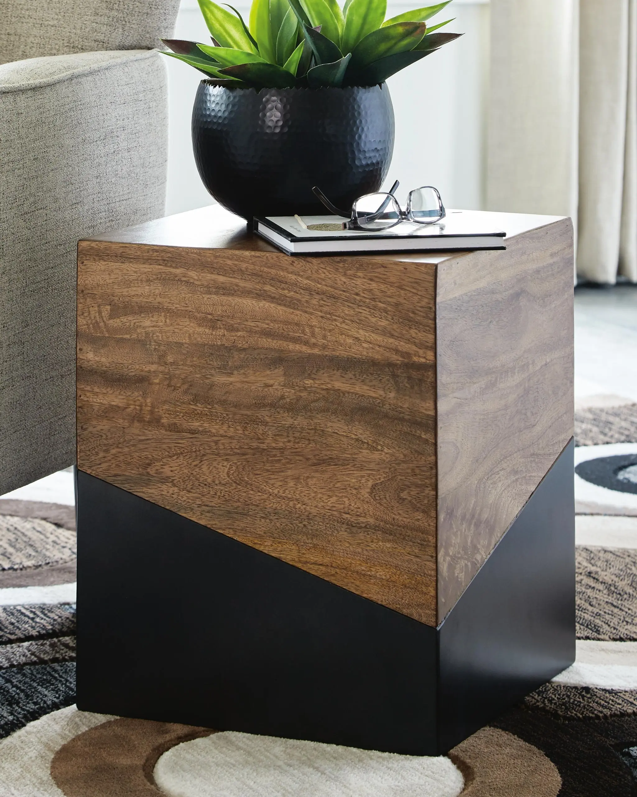 Ashley Express - Trailbend Accent Table