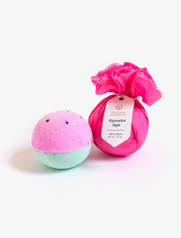 Musee Bath Bomb - Pink Scented Body Care with Colorful Swirls, Ideal for Cleansing and Aroma Musee Bath Bomb - Pink Scented Body Care with Colorful Swirls, Ideal for Cleansing and Aroma