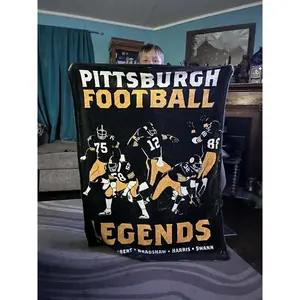 Retro Pittsburgh Football Legend Pattern Blanket, low sensitivity, suitable for all seasons as bedding, multi-functional soft and warm blanket, machine washable, very suitable for sports enthusiasts, Christmas, New Year, birthday, sofa, office use.