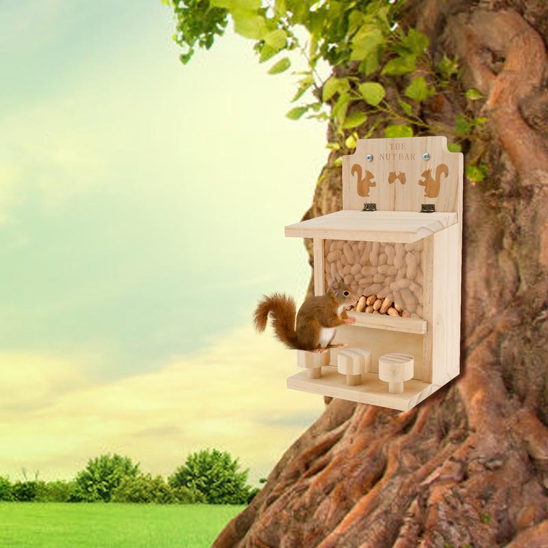Wooden Squirrel Feeder Large Squirrel Feeders for Outside Cute Squirrel House Sturdy Squirrel Feeder Enduring Squirrel Feeders Decorative Squirrel House for Corn