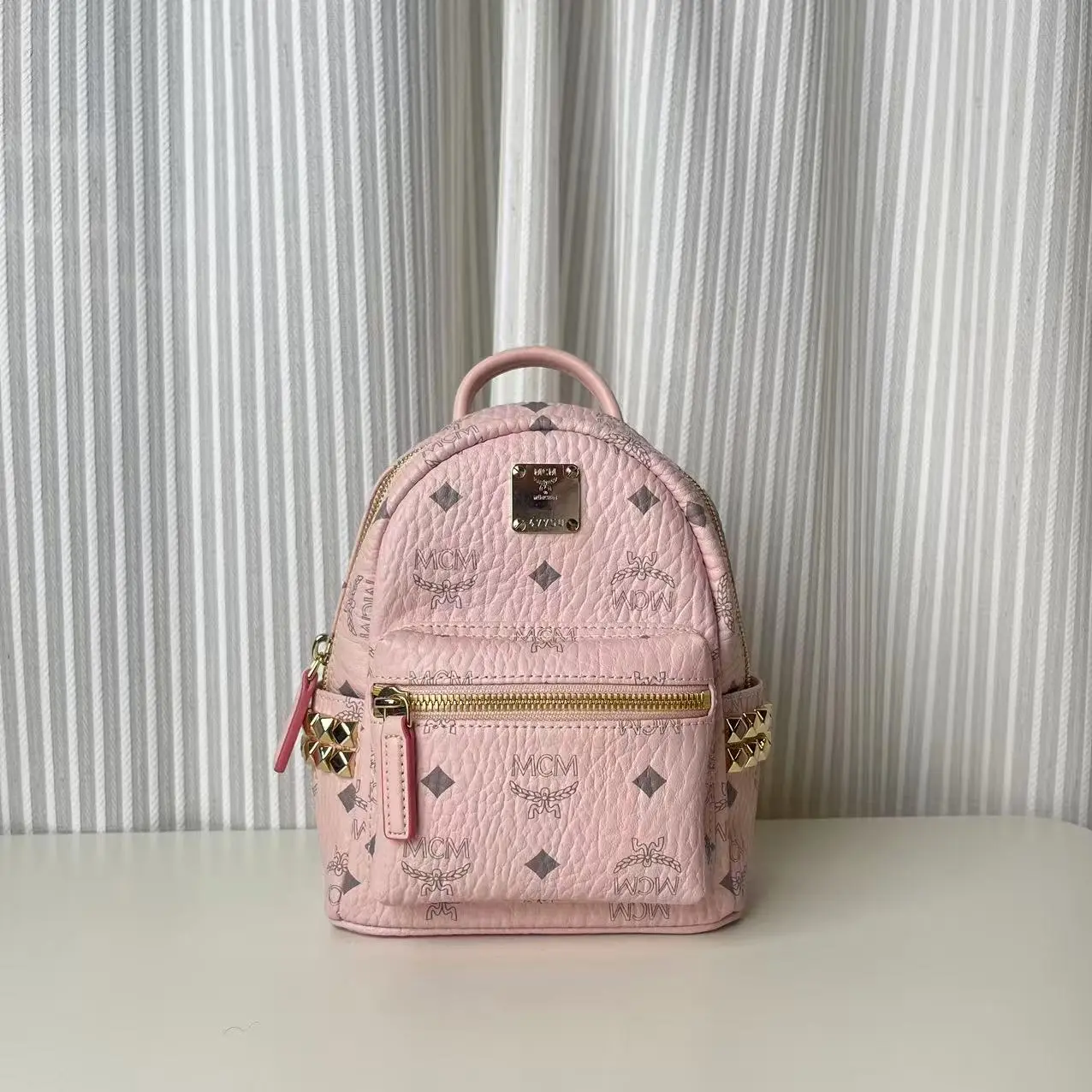 Pre-owned MCM COW Shoulder Bags bag