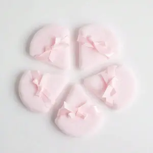 Butterfly Shaped Makeup Sponge Puff, Dual-Sided Fluffy Powder Puff,Soft Fluffy Texture, Designed For Contouring, Eye Area & Corner, Suitable For All Skin Types,For Home & Makeup Artists (Triangle Shape)