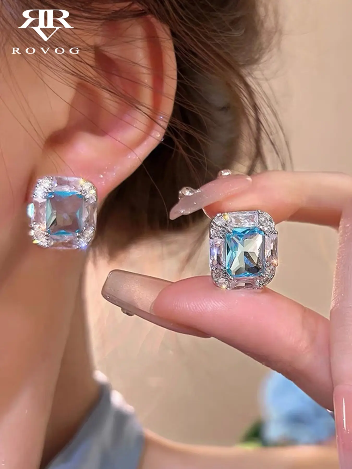 Women's Elegant Glass Rhinestone Geometric Square Stud Earrings, All-Season Party Jewelry, Versatile Daily Wear Accessories, Studs Earrings, Crystal Earrings, Fashionable Earrings