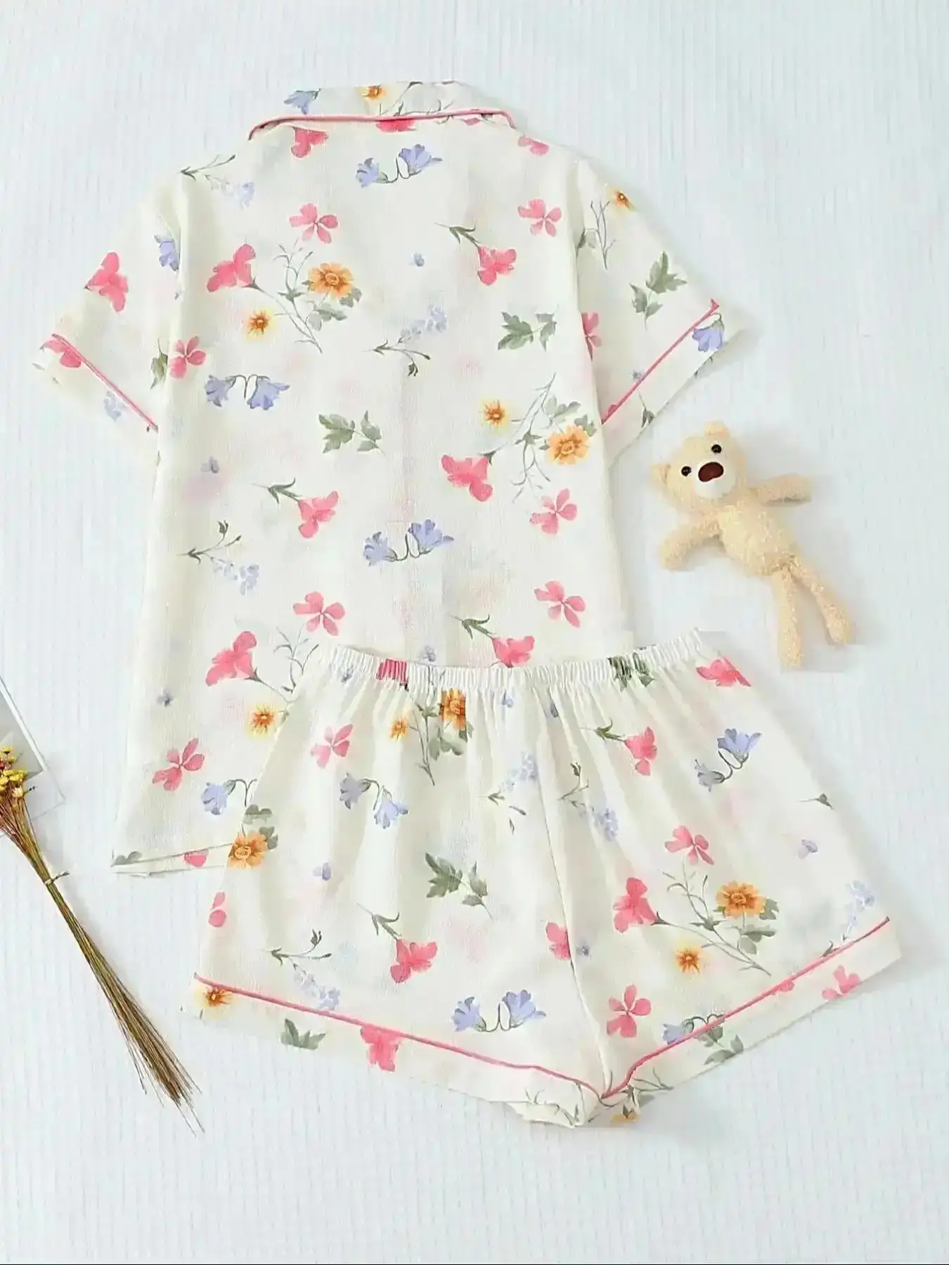 Stylish Women's Floral Print Shirt & Shorts Pajama Two-piece Set, Matching Pj Casual Comfy Short Sleeve Top & Ladies Summer Sleepwear, Pyjamas, Printed, Trendy Chic Premium Quality Look Style Versatile All-Season Durable