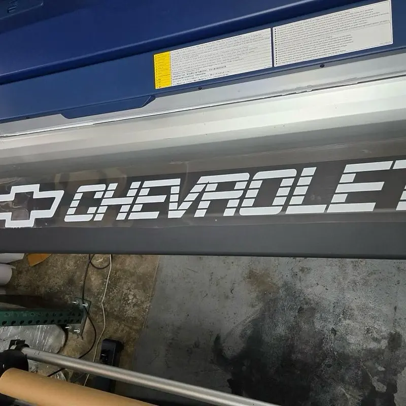 Uv Chevrolet sticker 51x5.5 white Uv Chevrolet sticker 51x5.5 white
