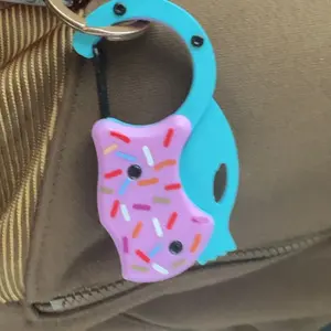 Pink Pocket Knife for Women Men,Cool Folding Knife Box Cutter，Mini EDC Knives for Everyday Carry, Portable Hand Tools,Folding Utility Knife with Unique Donut Design,Ideal Gifts for Men and Women