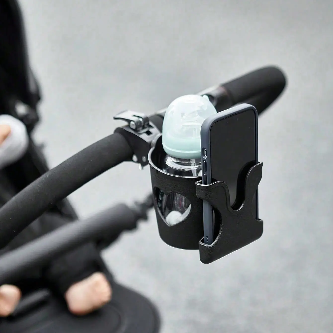 Heart-Shaped Baby Stroller Travel Cup Holder, Multifunctional Beverage Rack for Parents, Convenient Smartphone Holder Attachment, Stroller Accessories