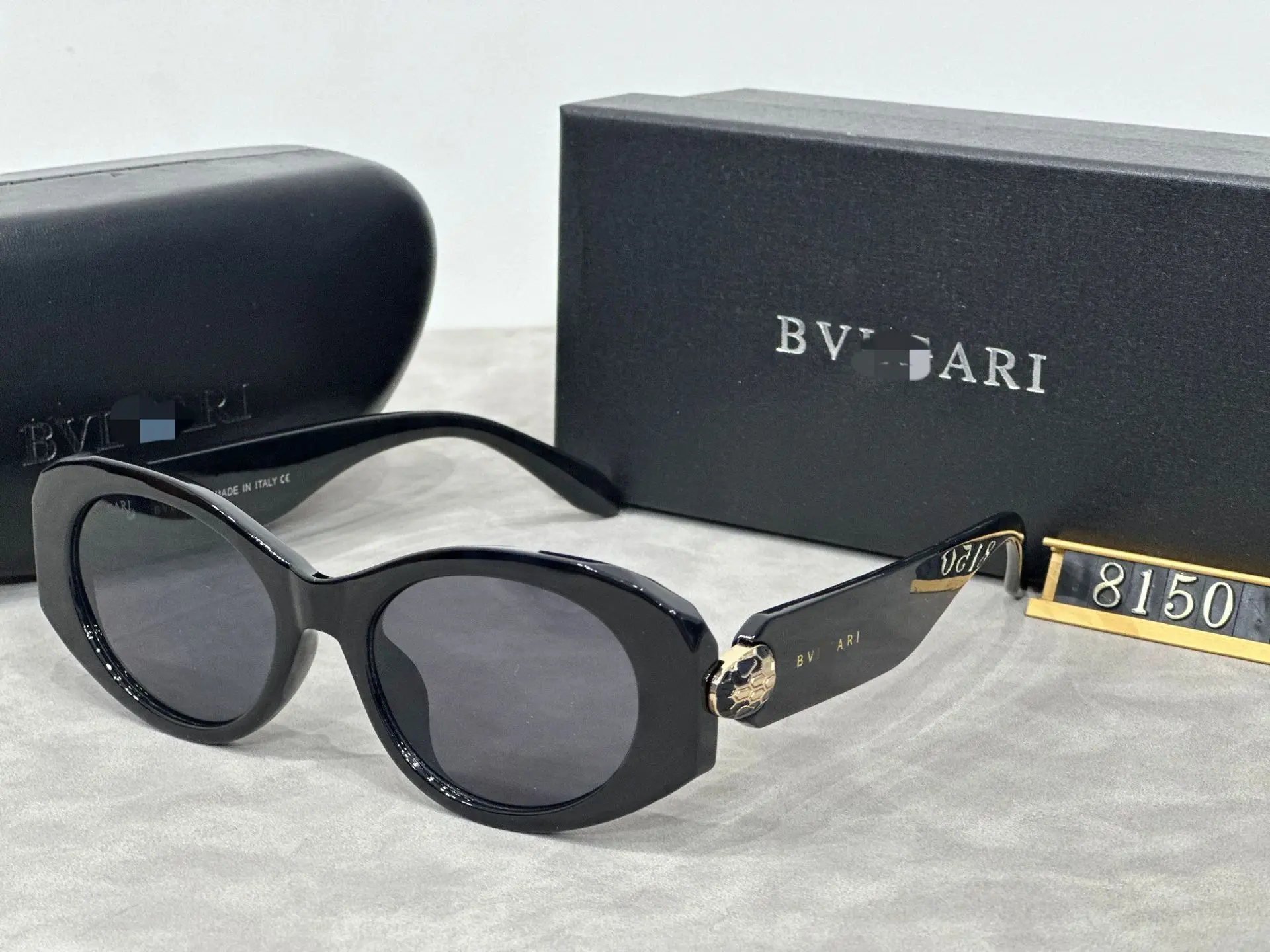 Fashionable snake head sunglasses for women, new for 2026, high quality, wholesale and dropshipping.