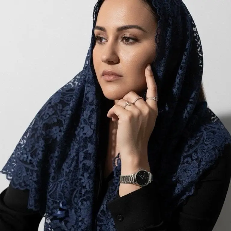 Burnet Rose Maxi Veil Navy Blue Limited Edition | Elegant Modest Church Veil for Women | Lalas Mantillas