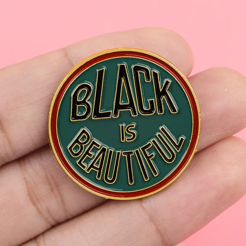 Personalized Round Enamel Pin , Cartoon Style Zinc Alloy Brooch, Backpack Clothing Accessory, Unique Gift for All Seasons, Fashion Accessory, Lapel Pins, Men Accessories, Letter Brooch Pin