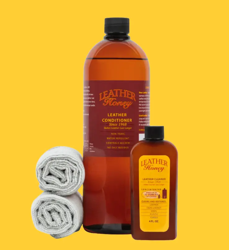 LEATHER Honey Large Cleaning & Conditioning Kit - 4oz Deep-Clean Concentrate, 32oz Leather Conditioner, 2 Cloths - Non-Toxic, EAP Safer Choice Certified, USA-Made Since 1968 - High-Quality Ingredients, Restorative Care for Belts