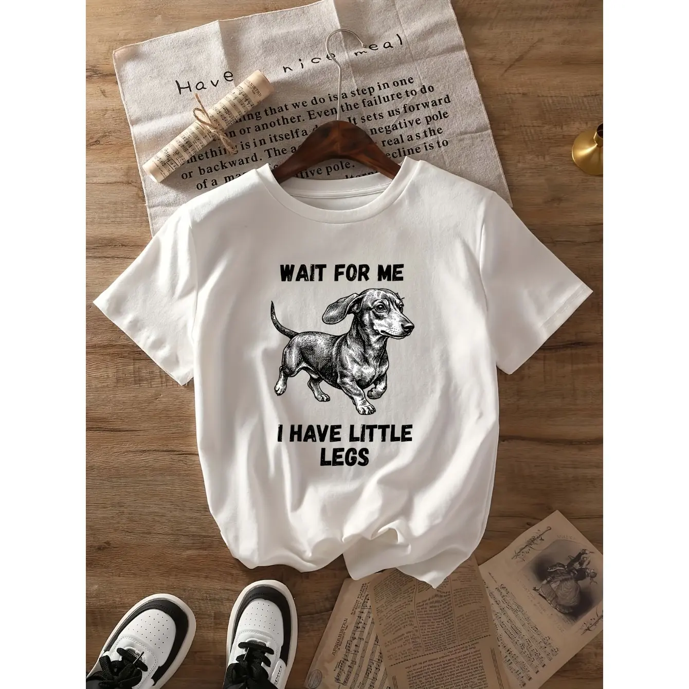 Men's Dachshund Graphic T-Shirt - Short Sleeve Crew Neck Regular Fit Casual Wear |   Soft & Breathable Fabric, Durable Print, Everyday Comfort, Machine Washable, vintage vintage style