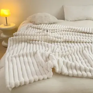 Soft Flannel Blanket, Cozy Sofa Throw, Throw Blankets, Ideal for Naps, Office, Camping, Winter Thickening, High-Quality Warm Blanket, Multi-Use Pet Cover
