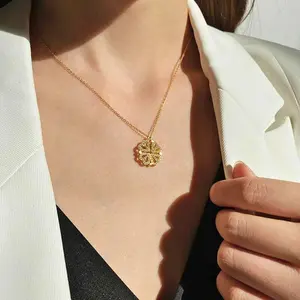 Elegant Heart Shape Magnetic Pendant