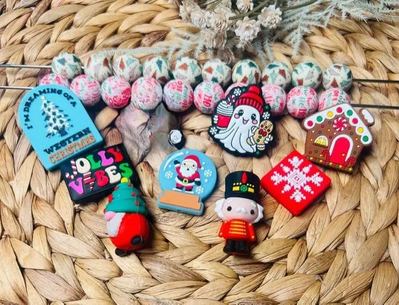 *Bead Mix #190- Starter Mix Christmas Bundle Silicone Beads