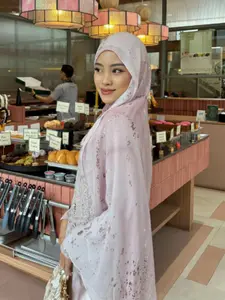 Women's Fashion Watercolor Print Headscarf, Polyester Muslim Hijab, Stylish and Comfortable, Perfect for Daily Wear, Polo Hijab