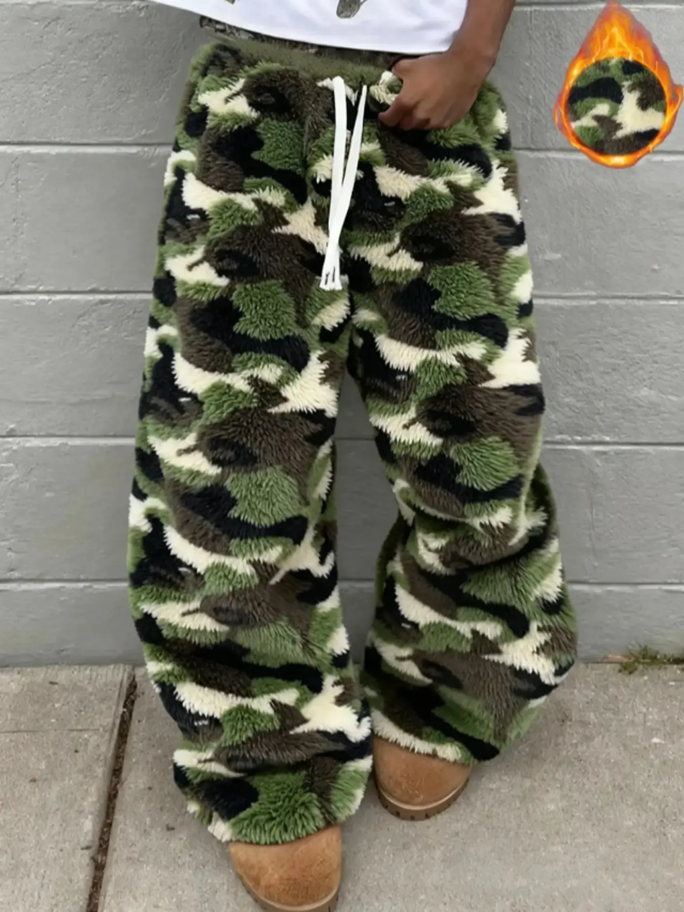 Men's Sweatpants with Plush Design, Soft Comfortable Fabric, Ideal for Commuting & Home Activities, Casual Wear, Camo Print Pants