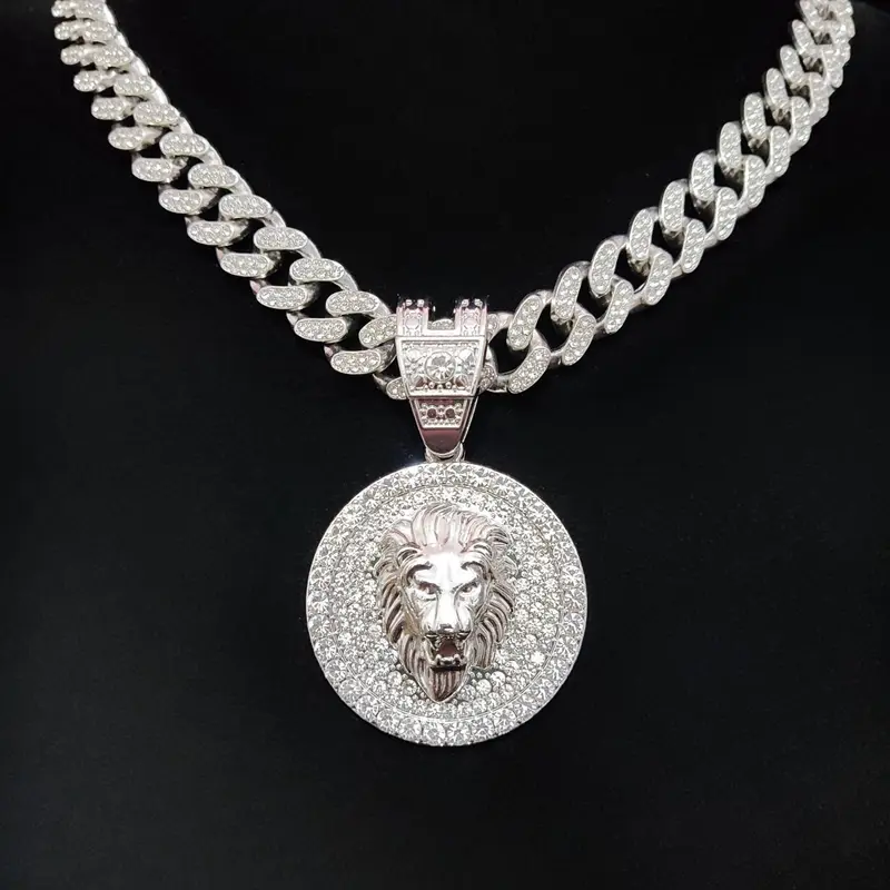 Fashion Lion Head Design Pendant Necklace, Rhinestone Decor Necklace for Party, Daily Decor, Trendy All-match & Exquisite Jewelry for Birthday Gift, Decorative Shining Necklace