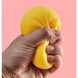 Realistic Stress Relief Dumpling Toy, Squeeze Fun Ball Venting Prank Gag Gift, Creative Decompression Toy with Steamer Basket Included, Squishies