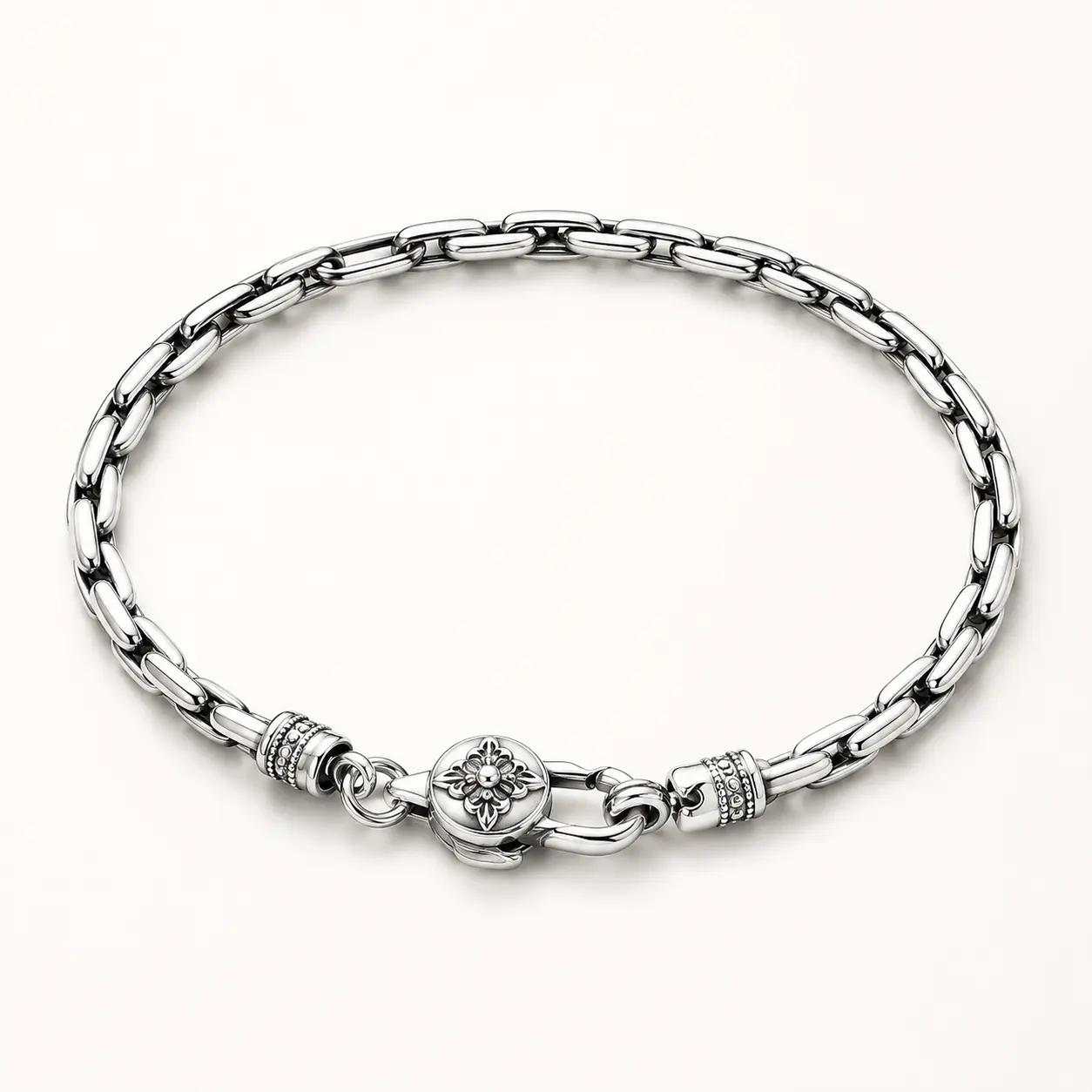 Minimal Silver-Tone Charm Link Bracelet, Everyday Silver-Tone Delicate Bracelet for Women Minimalist Silver Link Bracelet, Elegant Everyday Wrist Jewelry
