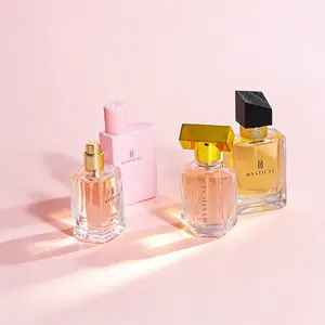 Travel-size perfume with a natural fruity-floral scent; a long-lasting body mist that’s suitable for gifting or personal use. Its elegant, timeless fragrance is perfect for any occasion. 30ml*4