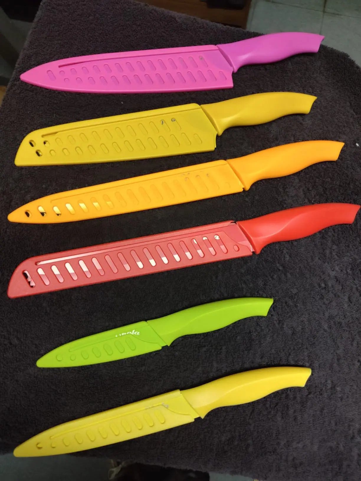 12 Piece Multicolor Kitchen Knife Set Stainless Steel With Ergonomic Plastic Handle, 6 Knives with 6 Knife Sheath, Dishwasher Safe