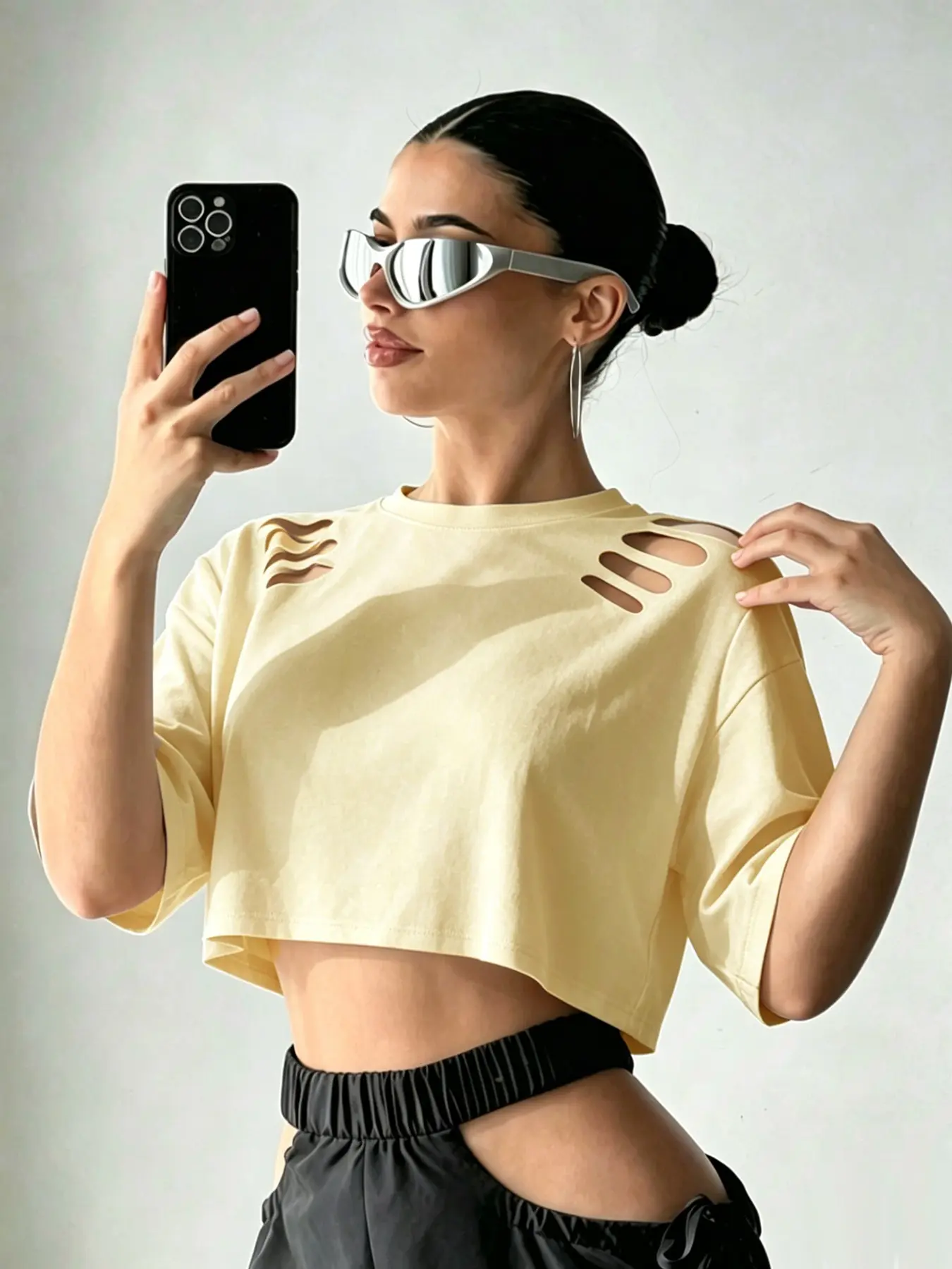 Y2K Summer New Round Neck Fashion Design Trendy Ripped Short Loose T-Shirt, Exercise Casual Wear, Suitable for Gym, Yoga, Fitness, Party, Athleisure Clothes, Casual Workout Tops