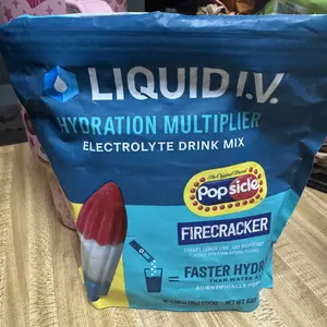 Liquid I.V. Hydration Multiplier - Popsicle Firecracker - Hydration Powder Packets | Electrolyte Powder Drink Mix | Convenient Single-Serving Sticks | 8 Vitamins & Nutrients | 1 Pack (16 Servings)
