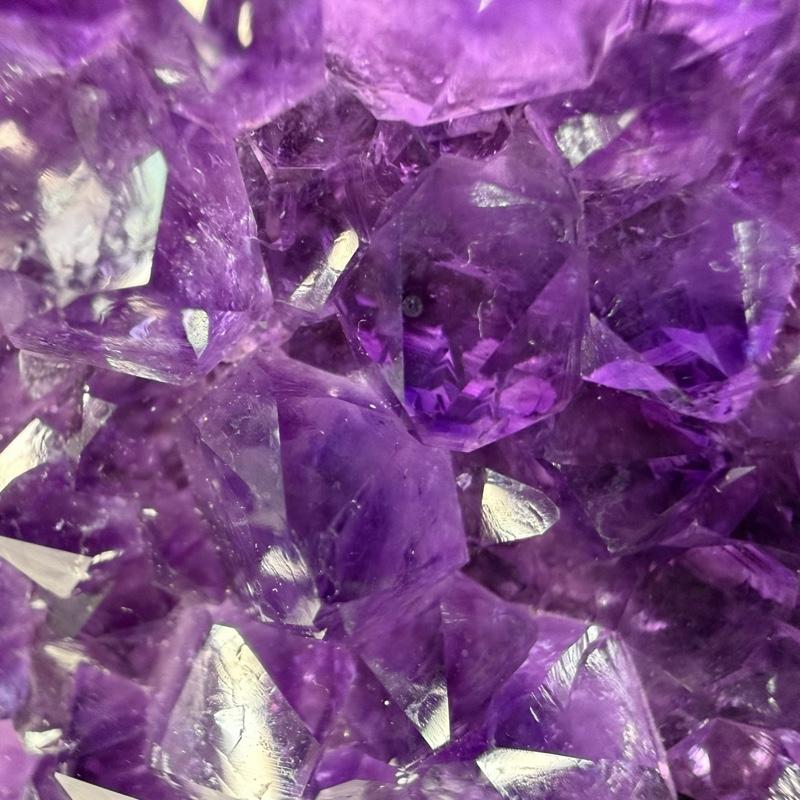 Natural 1kg+ Brazilian Amethyst Geode Cluster - Self-Standing Deep Purple Quartz Specimen (5") crystals for sale