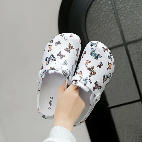 Women's Casual Chic Soft Butterfly Print Clogs - 3cm Hidden Platform Slip-On Slippers, Waterproof Grippy Anti-Slip Sole, Lightweight Slipper for Beach, Garden