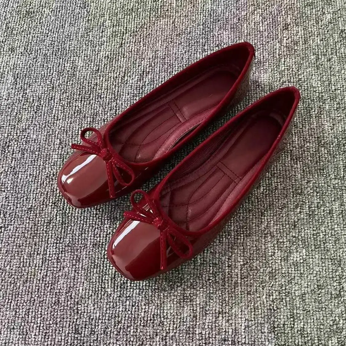 Women's Bow-Accented Black & Red Flat Shoes - Elegant, Comfortable,  Versatile for All-Day Walking with Quilted Lining & Square-Toe Design -  TikTok Shop