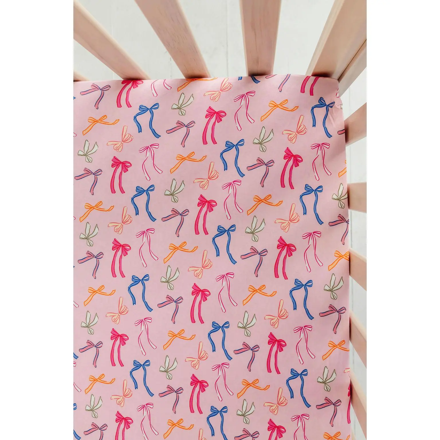 Multicolor Bow Crib Sheet
