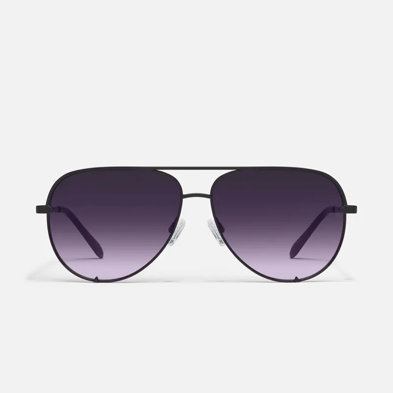 Quay Australia LEVEL UP REMIXED
MATTE BLACK/SMOKE POLARIZED Quay Australia LEVEL UP Sunglasses Black Gold /Smoke  main image 4