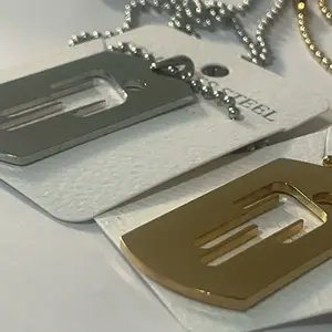 Best Quality Cute Figure Dog Tag Necklace in Stainless Steel with Gold and Silver Color Options