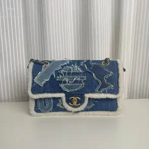 Pre-owned CHANEL Canvas Crossbody Bags bag