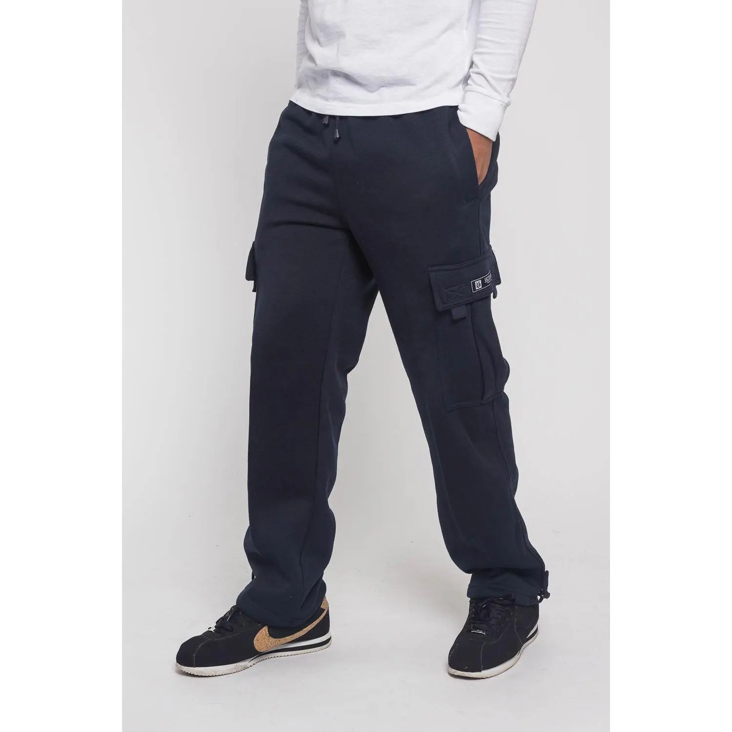 Victorious Men's Solid Fleece Heavyweight Cargo Sweat Pants, Piece and Everyday Favorite, ComfortStretch, SmartCasual, NewCollection, AthleisureFit, ModernStyle, ModernClassic, 2026 Trendy