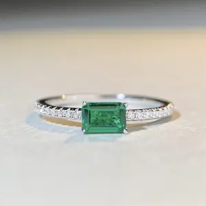 S925 80Pt Emerald Cut Green Cubic Zirconia Ring Sterling Silver Jewelry Love Girlfriend Boyfriend Souvenir Valentine Father Mother Anniversary Engagement Wedding New Year Christmas Halloween Birthday Gift
