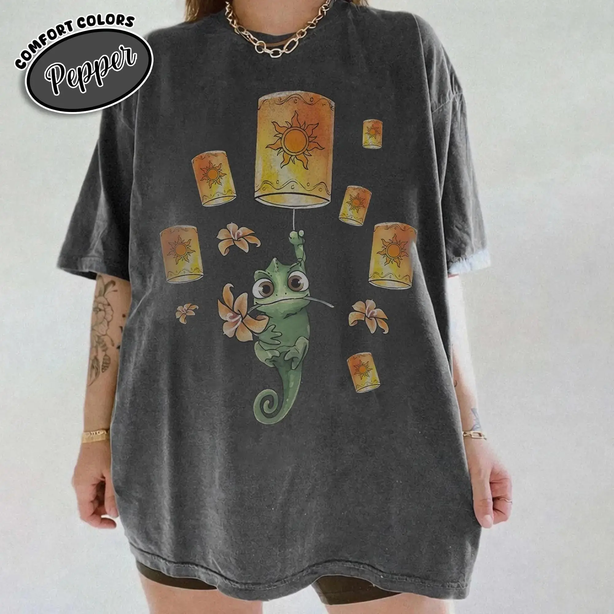 Tangled Pascal Lantern T-Shirt, Rapunzel Cute Chameleon Graphic, Floating Lights Aesthetic Shirt, Streetwear Womenswear Top