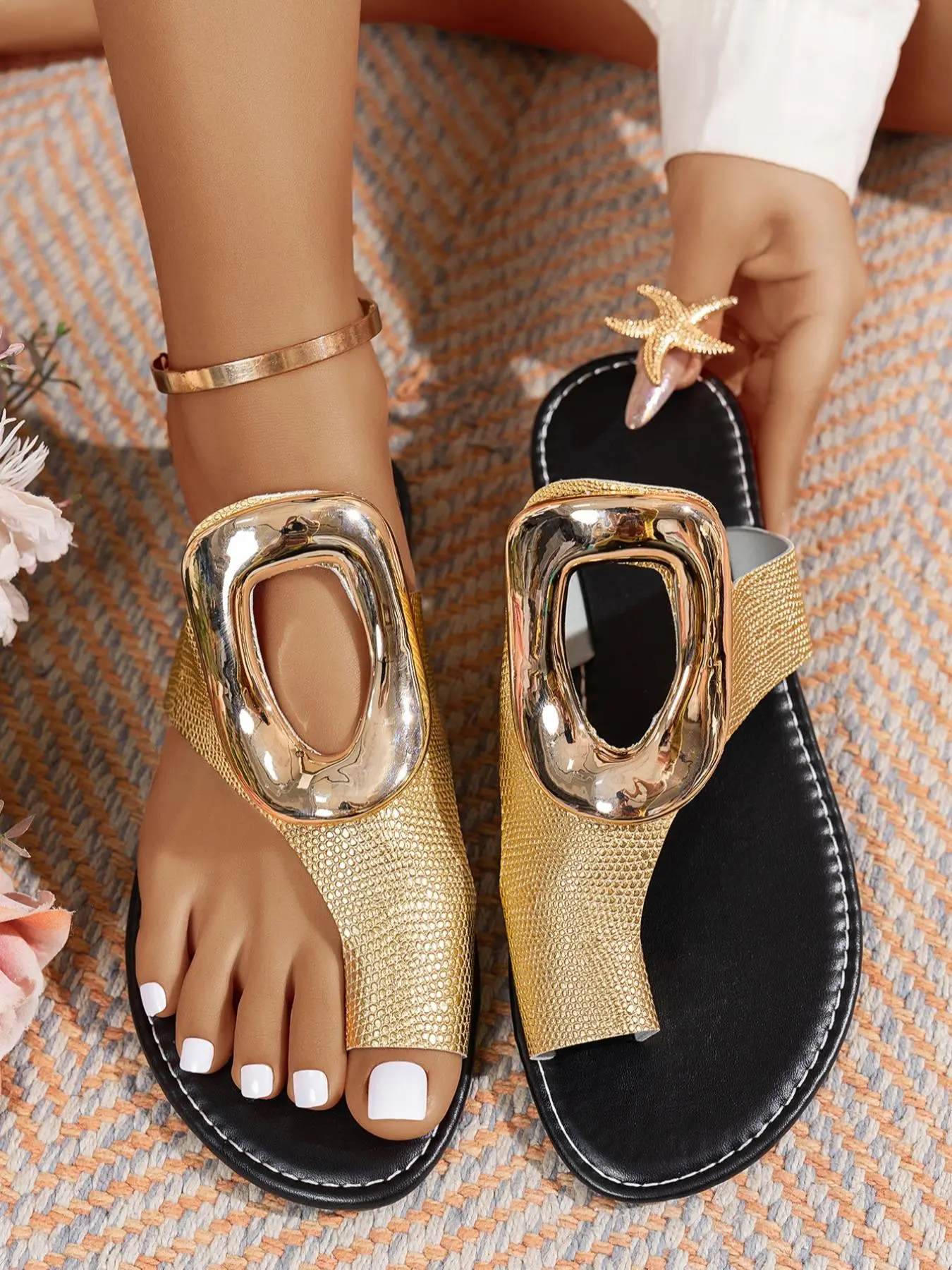Women's Fashionable Fish Scale Design Slide Sandals, Elegant Open Toe Sandals for Beach Vacation, Casual Versatile Shoes for Daily Wear, Beach Slides, Classy Sandal, Footwear for Beach, Summer
