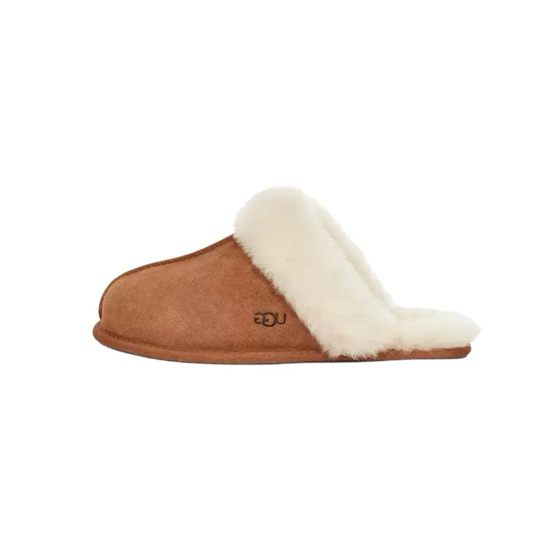 UGG Women's Scuffette II Slipper, Chestnut Suede Mule Slip-on with Plush Sheepskin Lining, Cozy and Lightweight Indoor Footwear, Casual Wear, Cozy Luxury, Classic, Loungewear, Indoor Wear