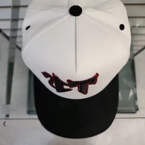 CORRIDOS T HAT WITH RED AND BLACK CRYSTALS 100% ORIGINAL AND QUALITY GUARANTEED J/A