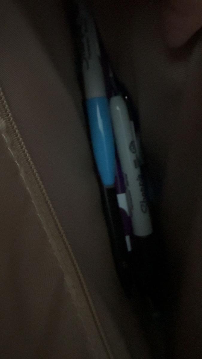 Item: Dark Blue, 15.6‘’