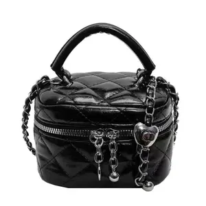 Mini Cute Women Everyday Handbag, Fashion Solid Color Embroidered Rhombic Crossbody Bag Coin Purse with Heart Decoration Y2k Shouldr Bag Woman Purse Work Bag Suitable for Holding Cards and Keys Suitable for Daily Use, Shopping and Travel