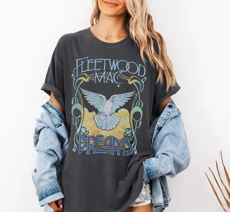 Fleetwood Mac Graphic Tshirt, Music Tee, Rock Band Shirt, Retro Music Tee, Rock Music Lover T-shirt, Vintage Band Shirts, Stevie Nicks Shirt