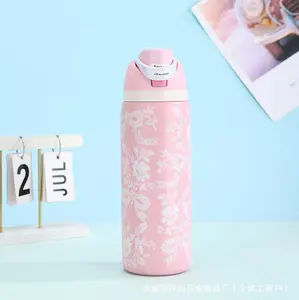 NEW 32oz Water Bottle – Cute Blue Color, Striking Cartoon Design, Leak-Proof, Perfect for All Outdoor and Everyday Activities!