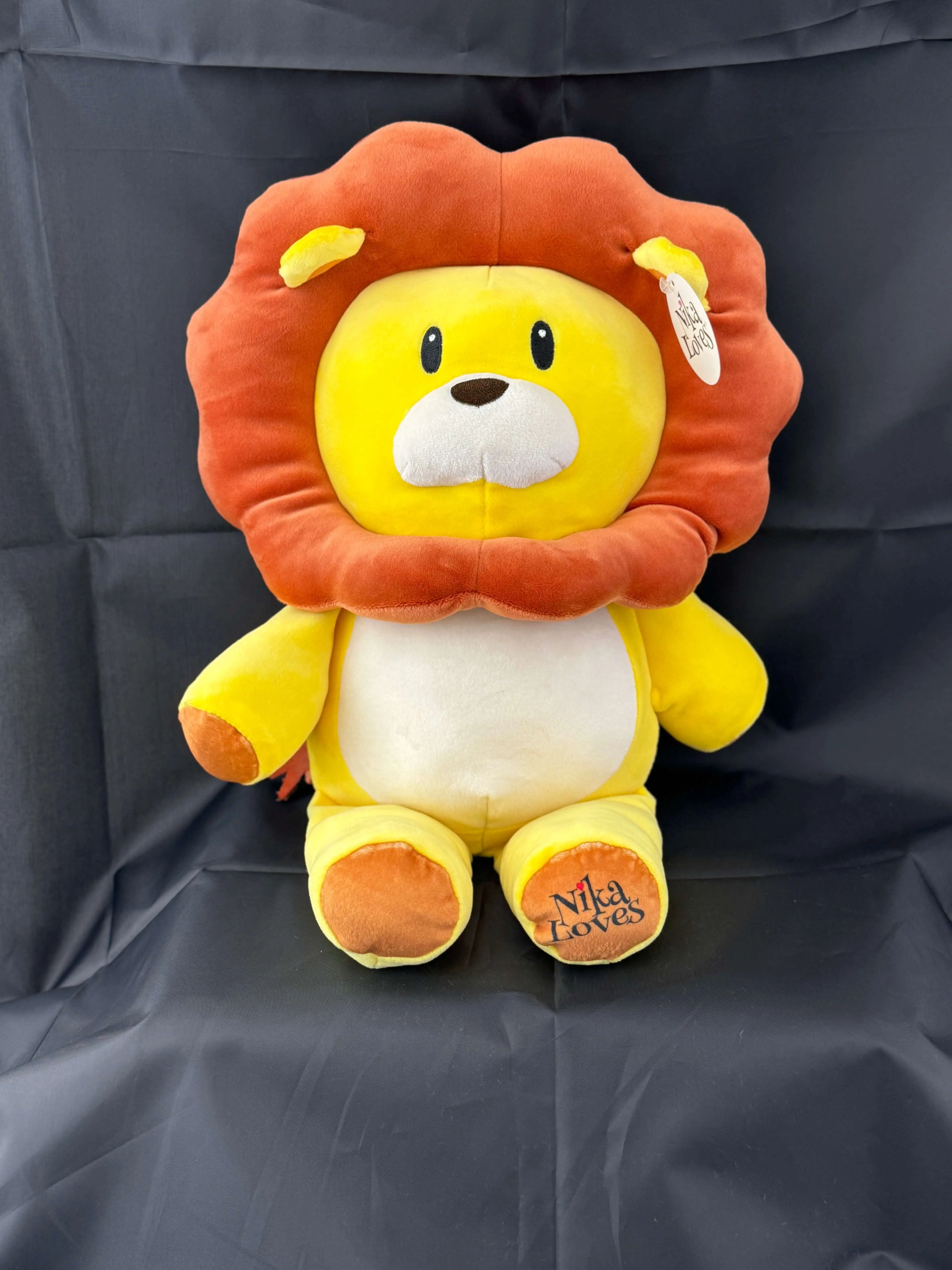 Leo the Lion 18" Plush Stuffed Animal with Orange Coat, White Body, and Orange Mouth, Ideal for Gifts and Collectibles, Soft Cuddly Gift, Unisex
