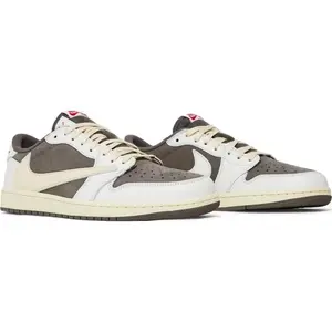Jordan 1 Retro Low OG SP Travis Scott Reverse Mocha POS
